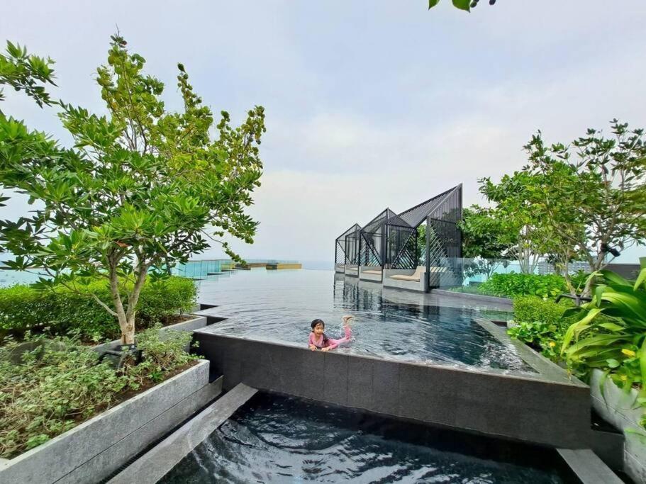 Downtown Chic Condo Rooftop Pool #En797 Pattaya Exterior foto