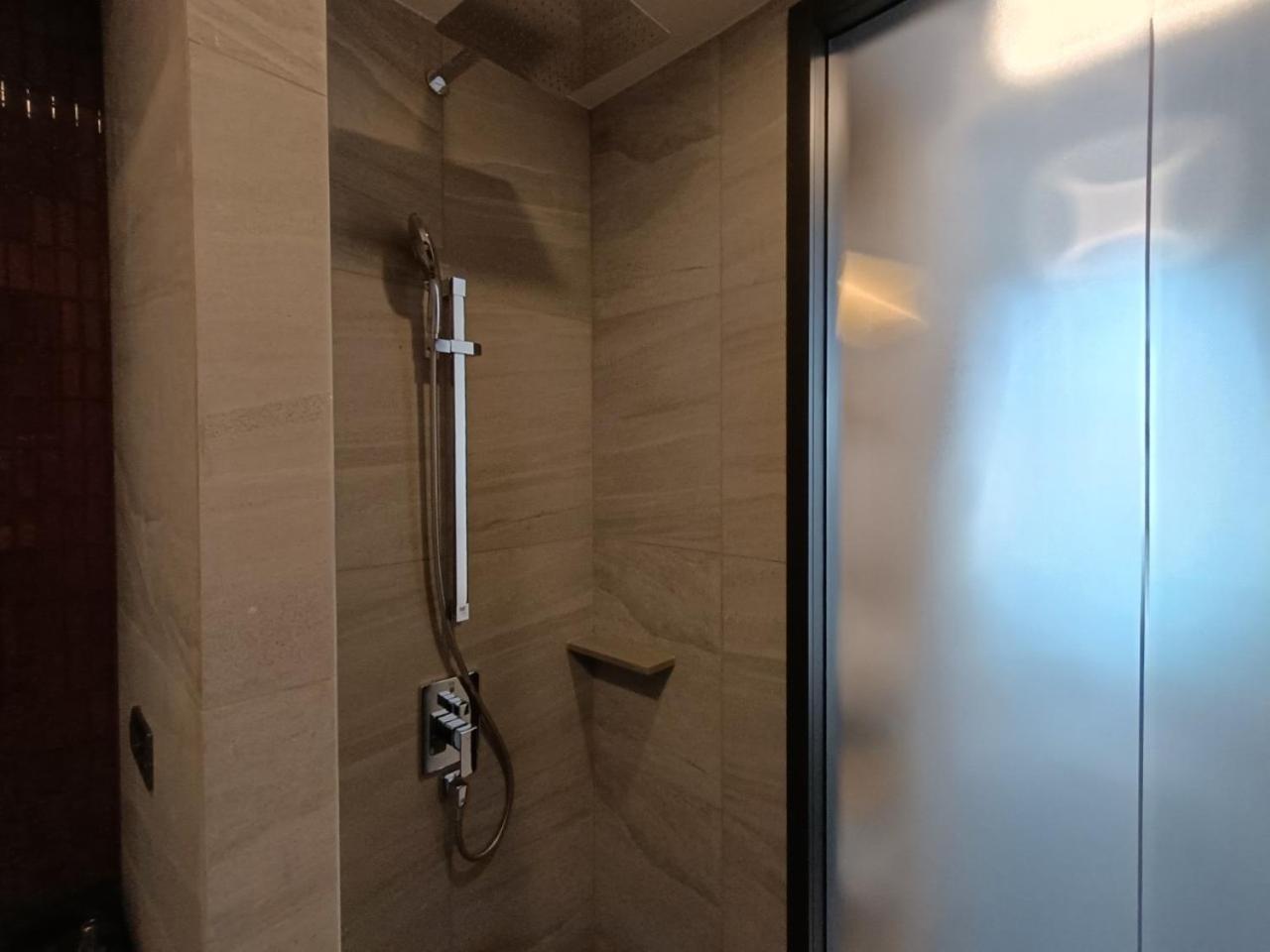 Downtown Chic Condo Rooftop Pool #En797 Pattaya Exterior foto